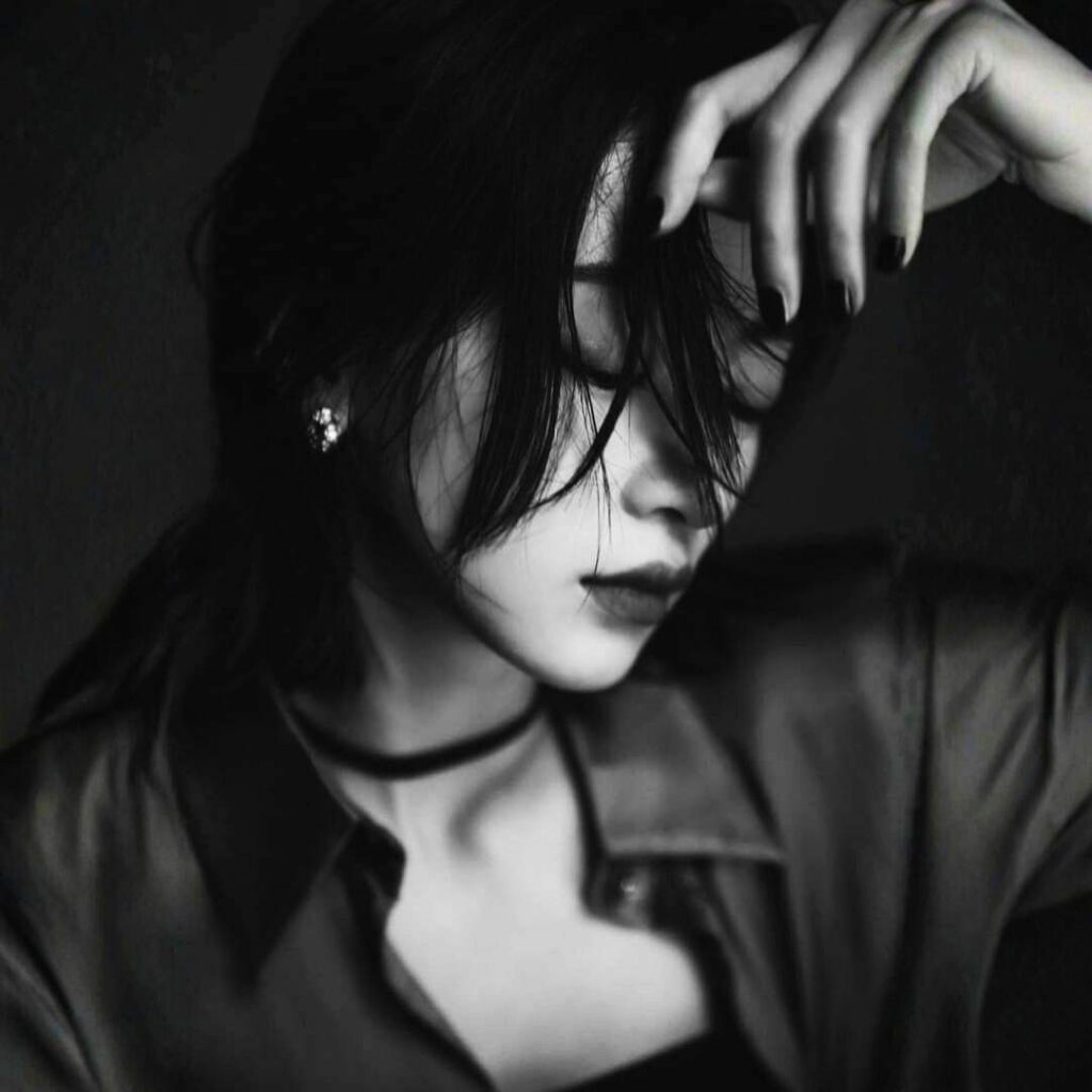 Alone Sad Girl DP Stylish