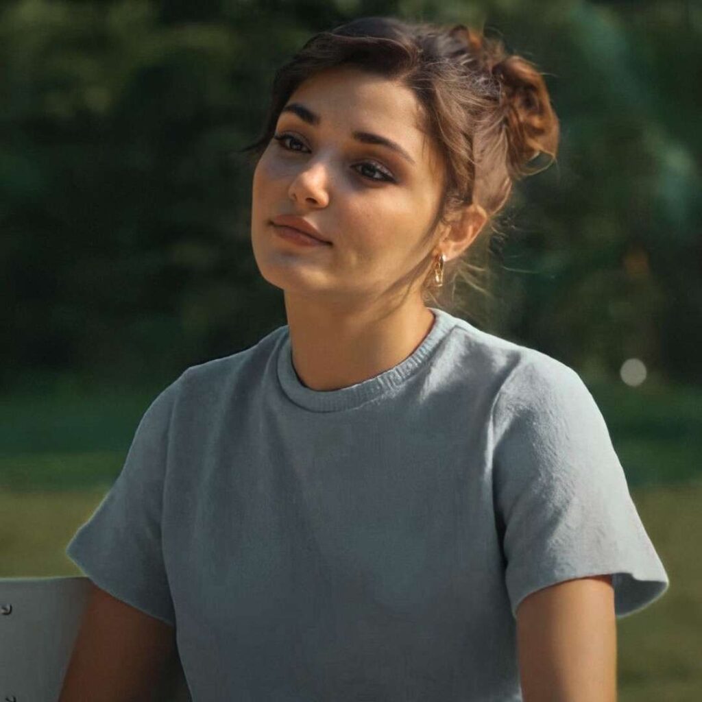 Broken Heart Depressed Sad Girl DP